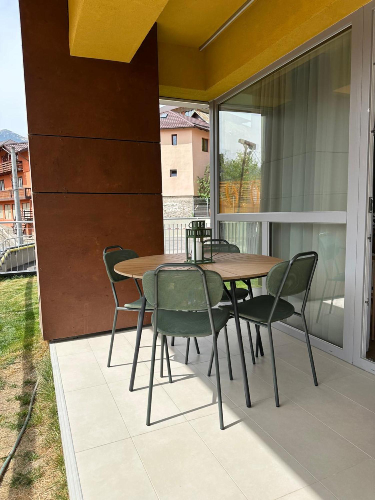 Dream Garden Apartment With Free Parking シナヤ エクステリア 写真